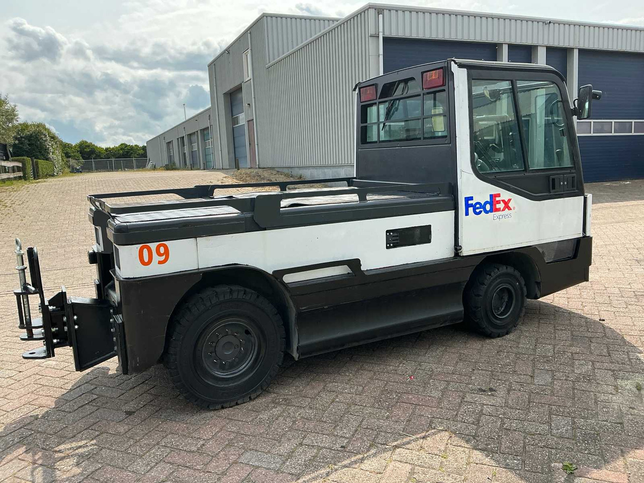 Linde P250 - Traktor kota: gambar 5 Linde P250 - Traktor kota: gambar 5