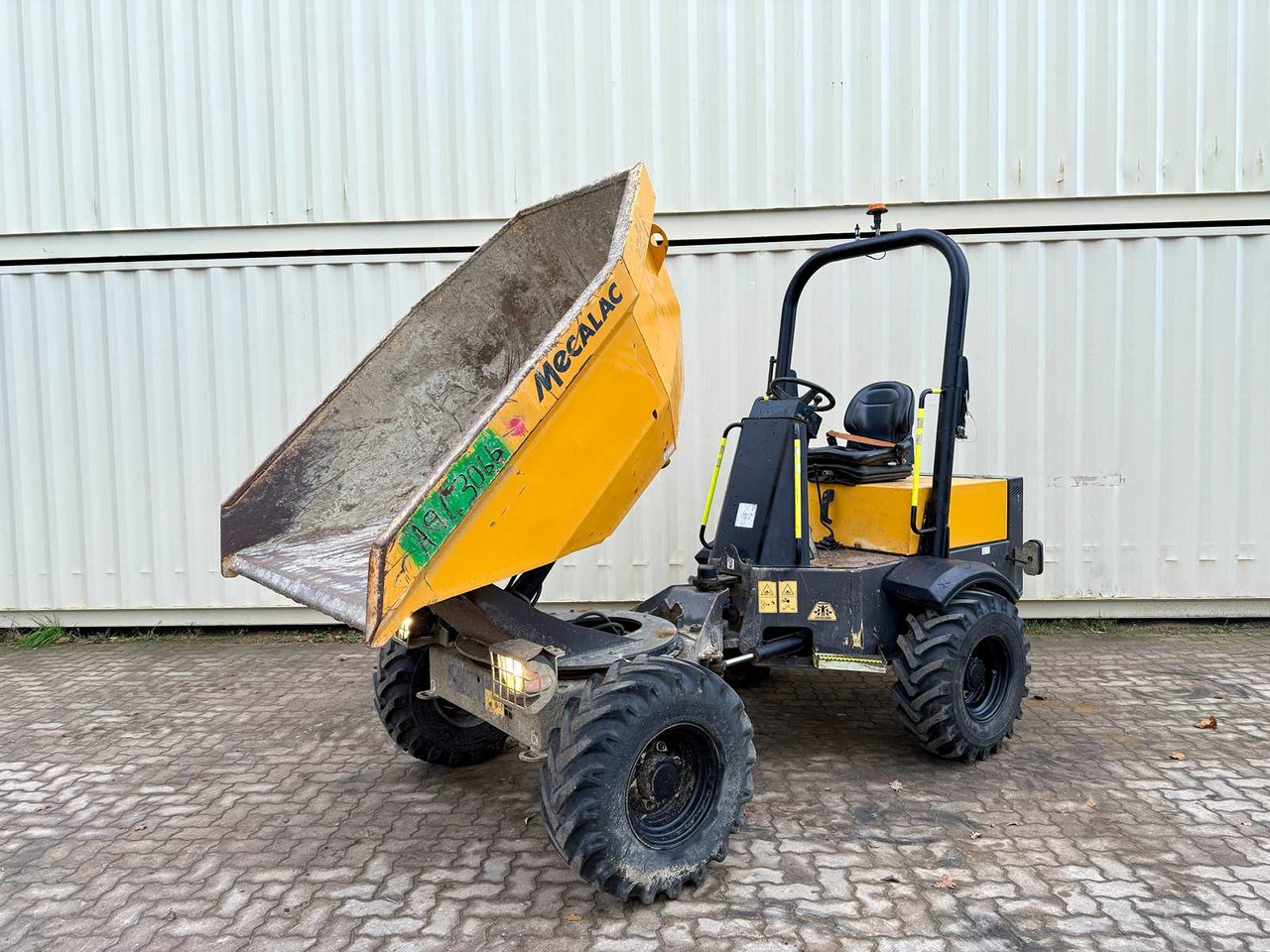 MECALAC - TA3S SWIVEL BODY - 2018 - DUMPER - Tempat sampah mini: gambar 1 MECALAC - TA3S SWIVEL BODY - 2018 - DUMPER - Tempat sampah mini: gambar 1