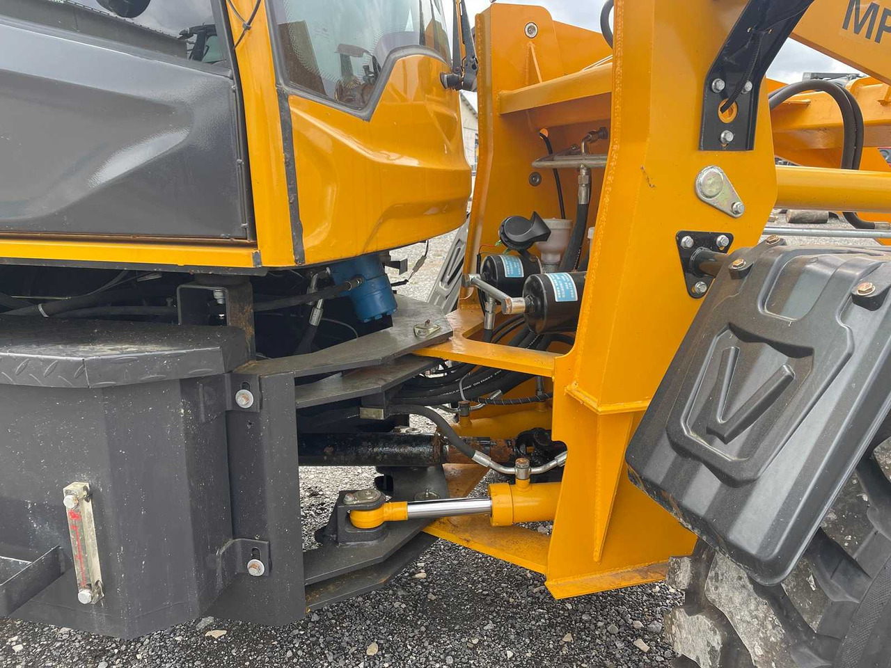 Mach Pro MP-L300 - Wheel loader: gambar 5 Mach Pro MP-L300 - Wheel loader: gambar 5