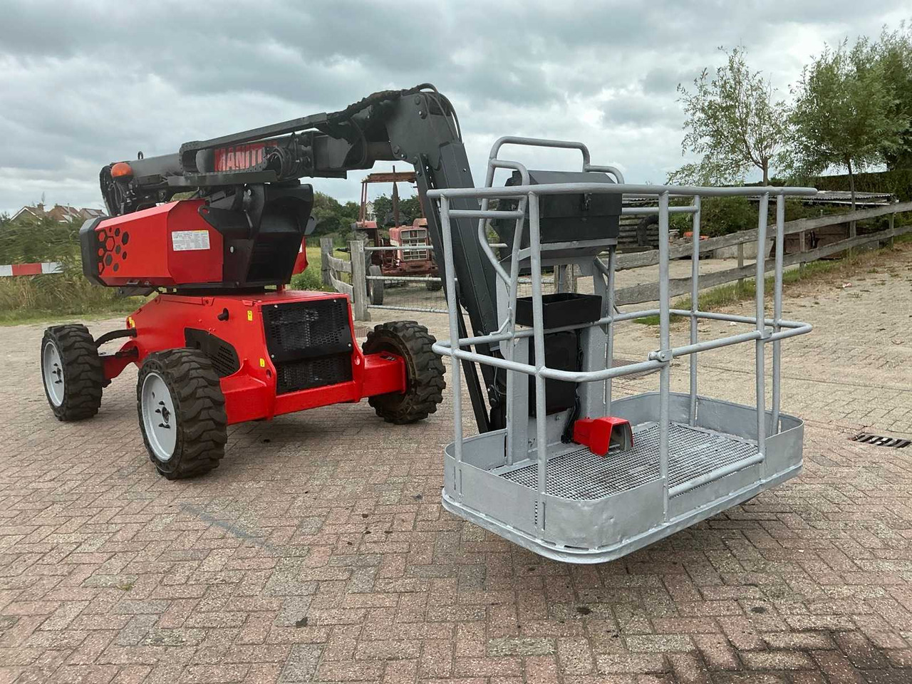 Manitou Mango 12 - Platform pengangkat: gambar 5 Manitou Mango 12 - Platform pengangkat: gambar 5