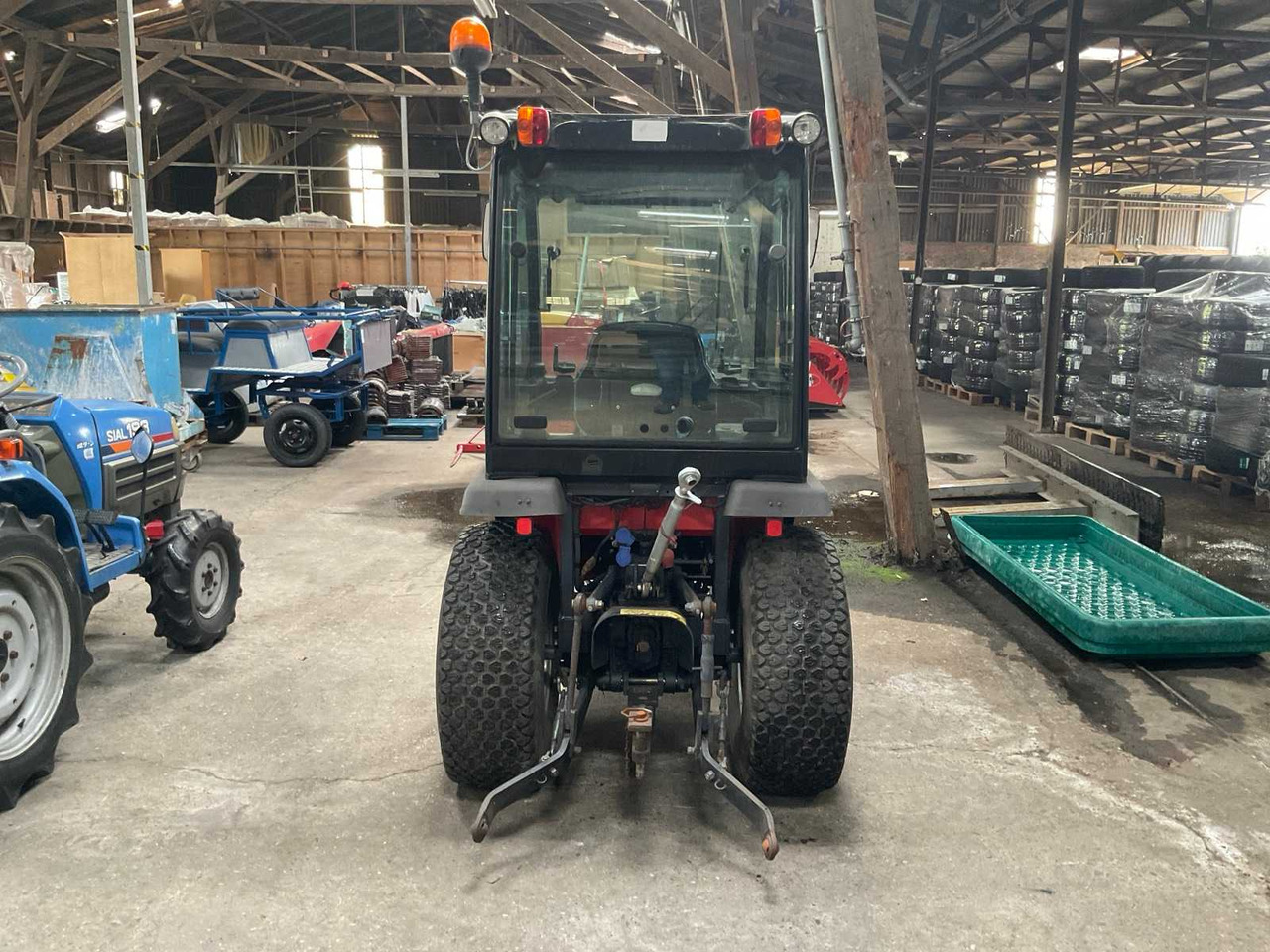 Massey Ferguson 1523 - Traktor kompak: gambar 5 Massey Ferguson 1523 - Traktor kompak: gambar 5