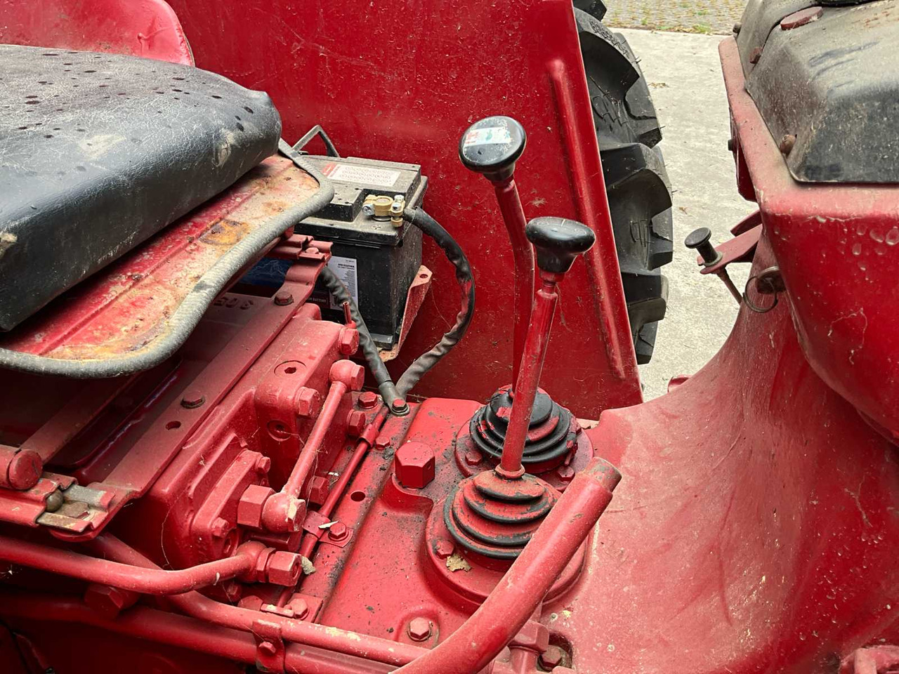 Traktor Mc cormick international 624: gambar 14