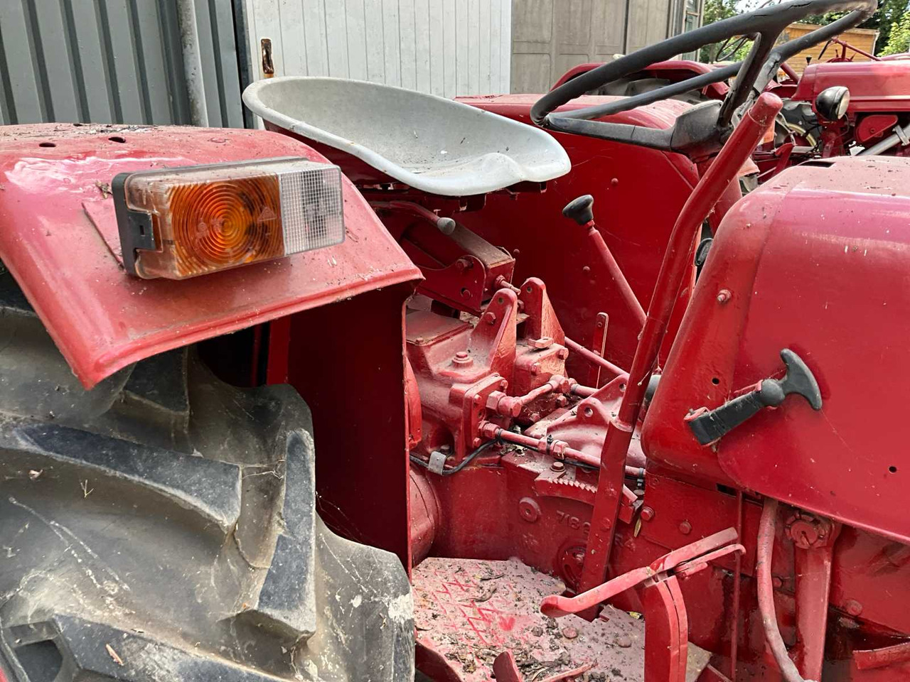 Traktor Mc cormick international D-439: gambar 15