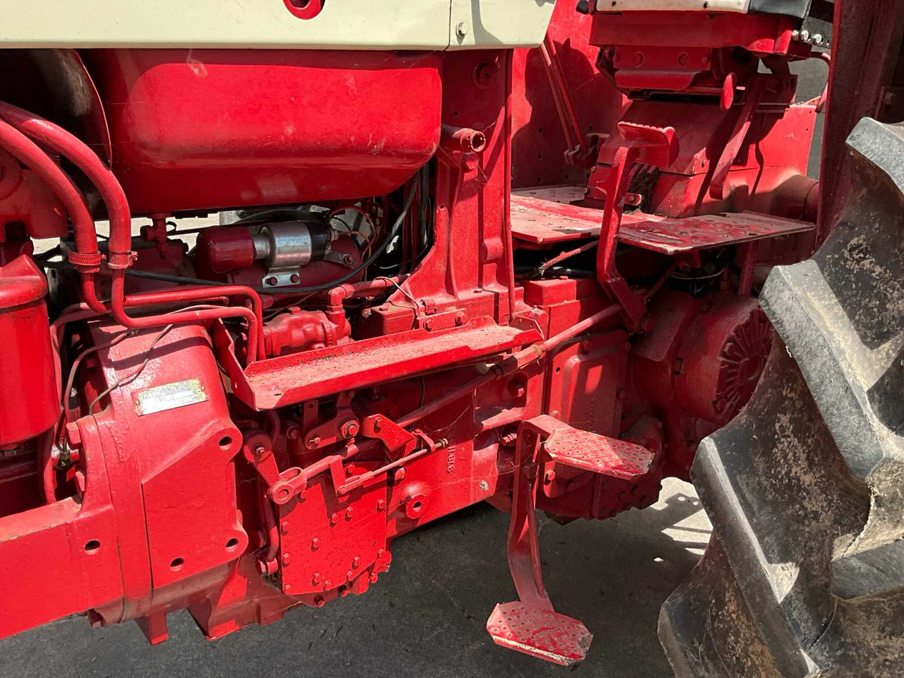 Traktor Mc cormick international F 806 D: gambar 11