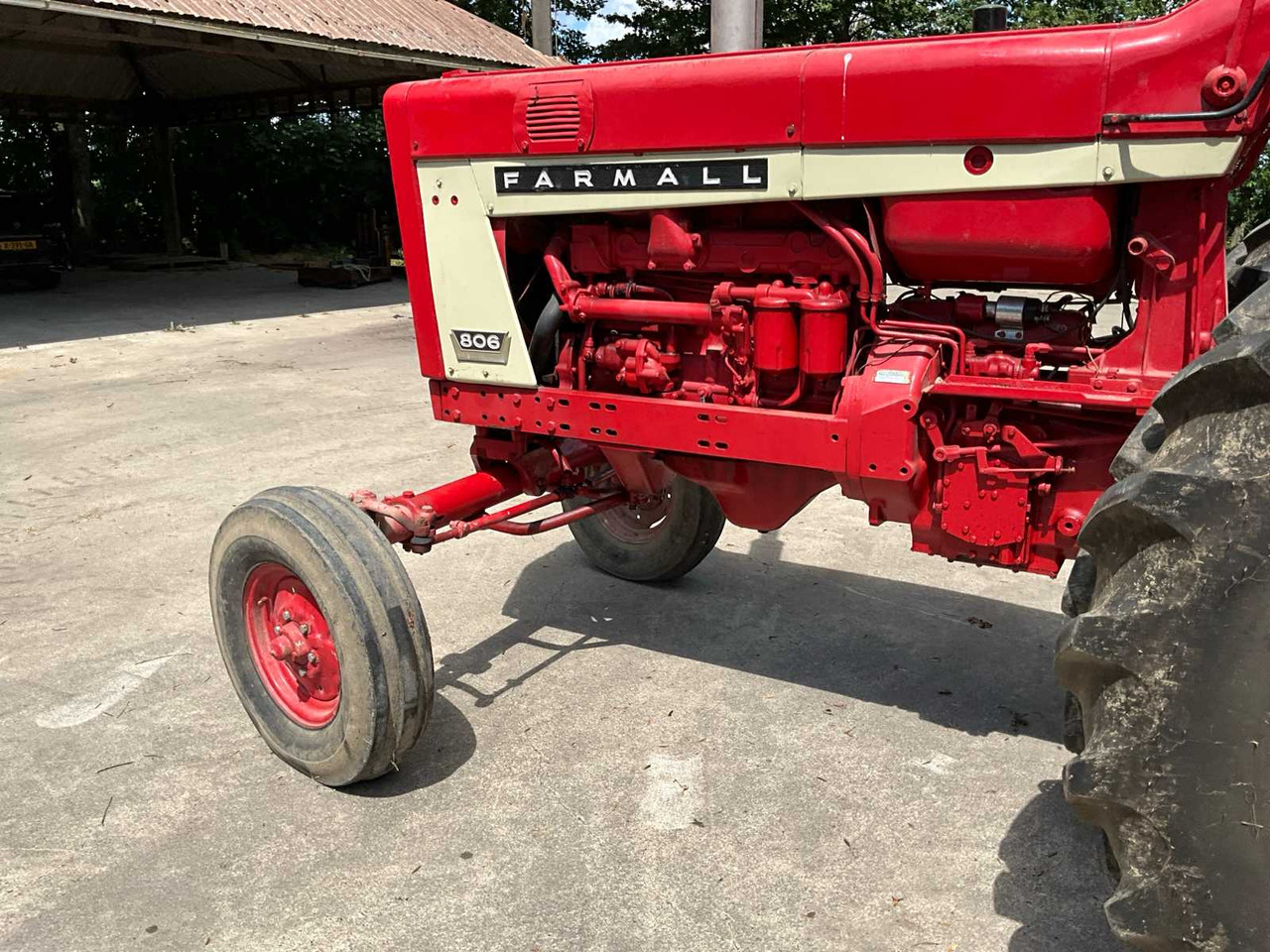 Traktor Mc cormick international F 806 D: gambar 8