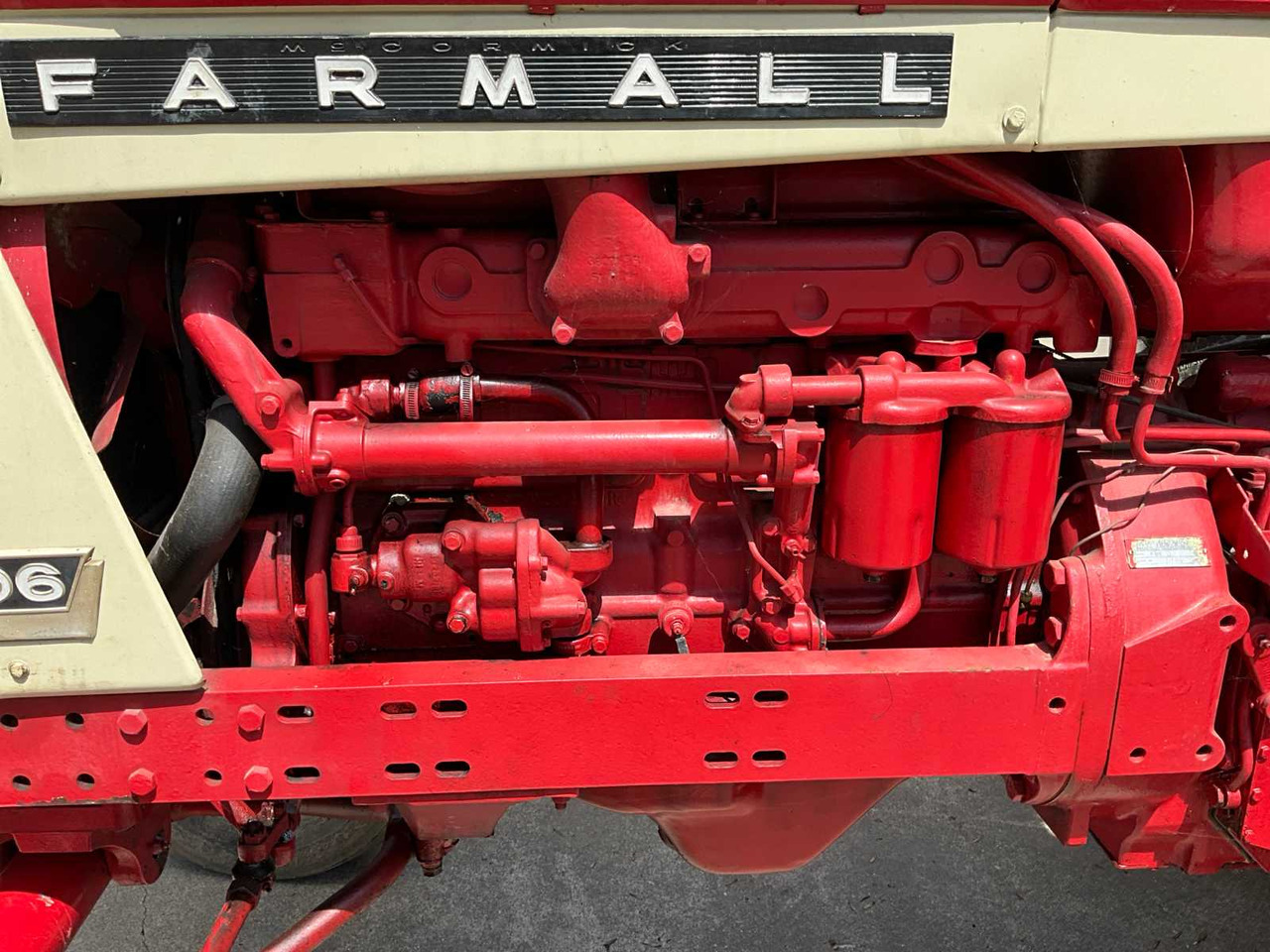 Traktor Mc cormick international F 806 D: gambar 10