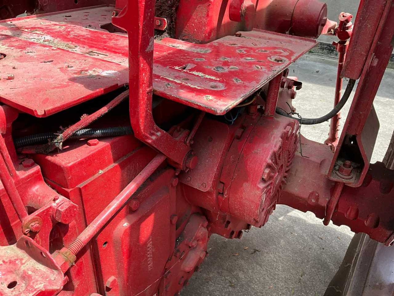 Traktor Mc cormick international F 806 D: gambar 13
