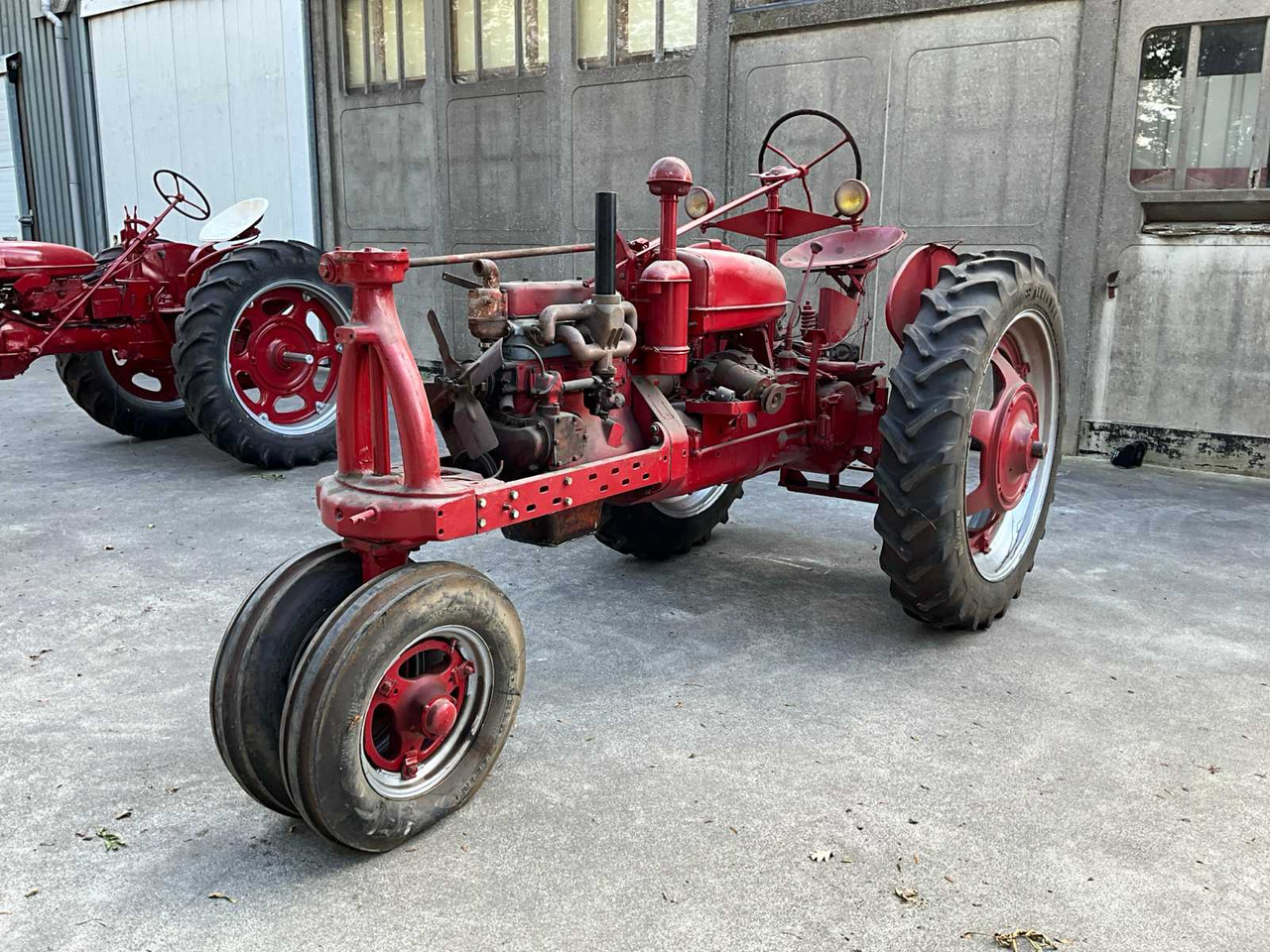 McCormick Benzine - Traktor: gambar 1 McCormick Benzine - Traktor: gambar 1