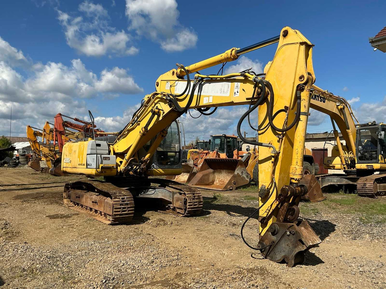 NEW HOLLAND KOBELCO NEW HOLLAND KOBELCO - E 215B - TRACKED EXCAVATOR - 2007 - Ekskavator perayap: gambar 2 NEW HOLLAND KOBELCO NEW HOLLAND KOBELCO - E 215B - TRACKED EXCAVATOR - 2007 - Ekskavator perayap: gambar 2