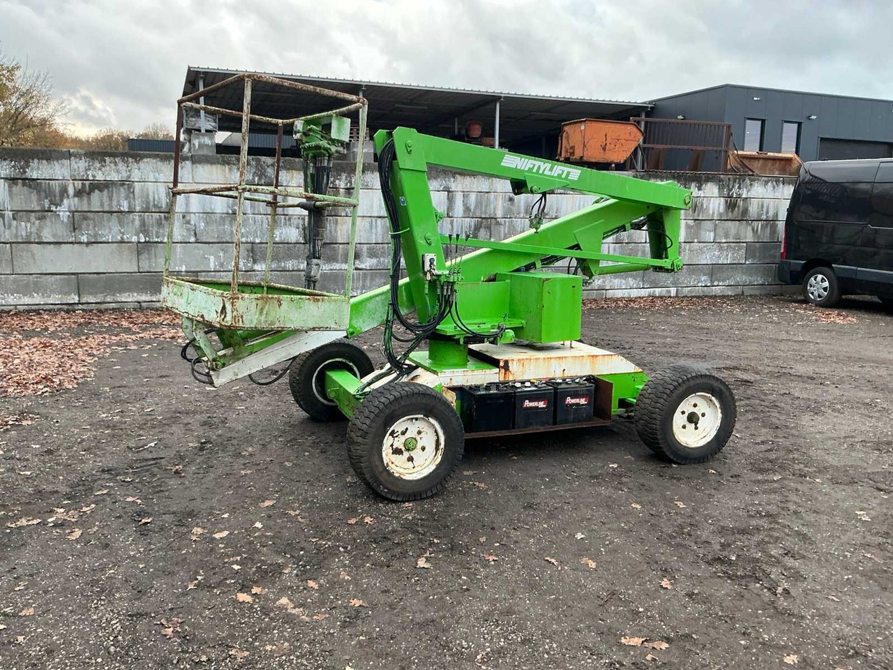 NIFTYLIFT AERIAL PLATFORM DEFECTIVE - Platform pengangkat: gambar 1 NIFTYLIFT AERIAL PLATFORM DEFECTIVE - Platform pengangkat: gambar 1