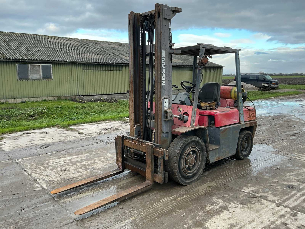 NISSAN BF03A40 FORKLIFT - Forklift: gambar 1 NISSAN BF03A40 FORKLIFT - Forklift: gambar 1