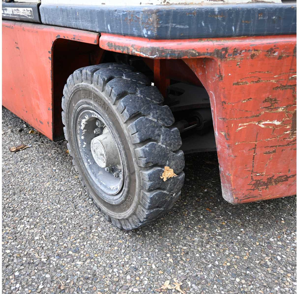 NISSAN - EH02A25U - FORKLIFT TRUCK - Forklift: gambar 4 NISSAN - EH02A25U - FORKLIFT TRUCK - Forklift: gambar 4