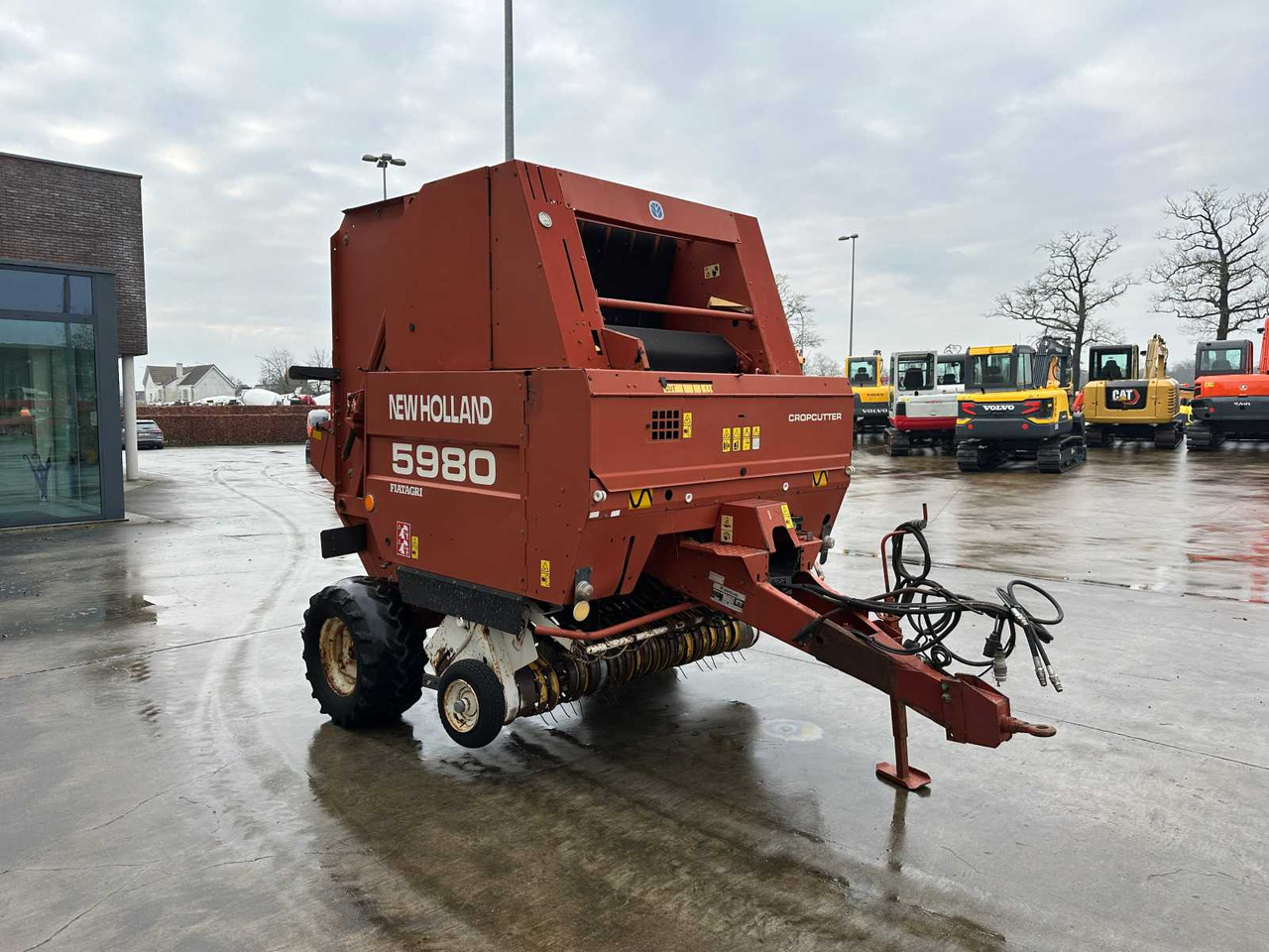 New Holland 654 - Baler bulat: gambar 3 New Holland 654 - Baler bulat: gambar 3