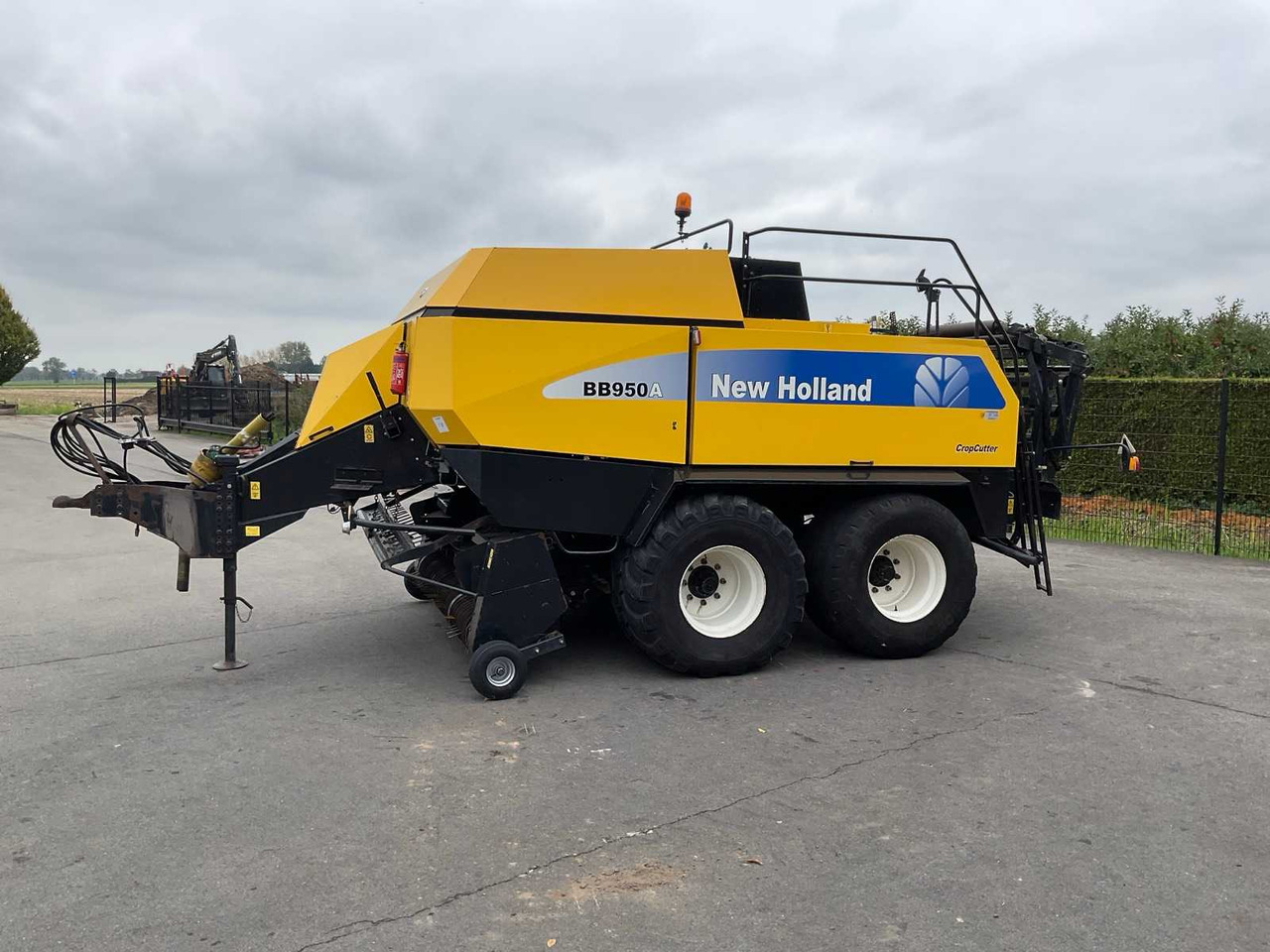 New Holland BB 960 R - Baler persegi: gambar 4 New Holland BB 960 R - Baler persegi: gambar 4