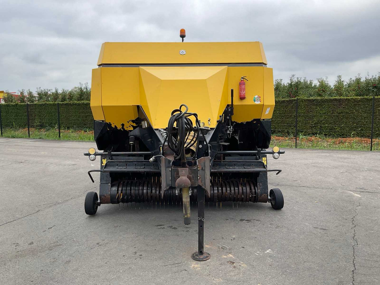 New Holland BB 960 R - Baler persegi: gambar 2 New Holland BB 960 R - Baler persegi: gambar 2