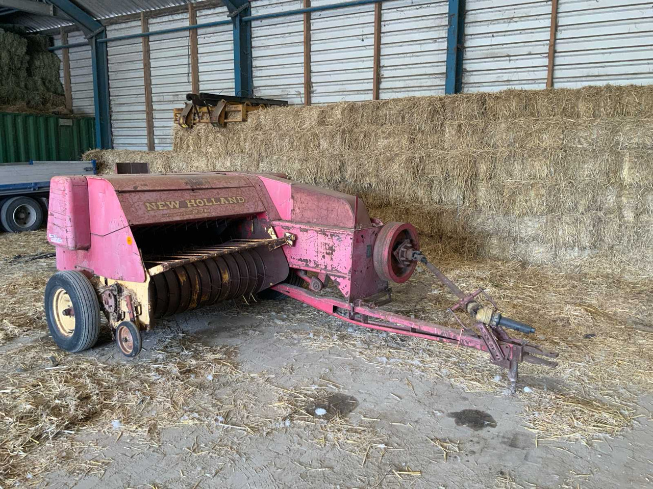 New Holland Hayliner 278 - Baler persegi: gambar 1 New Holland Hayliner 278 - Baler persegi: gambar 1