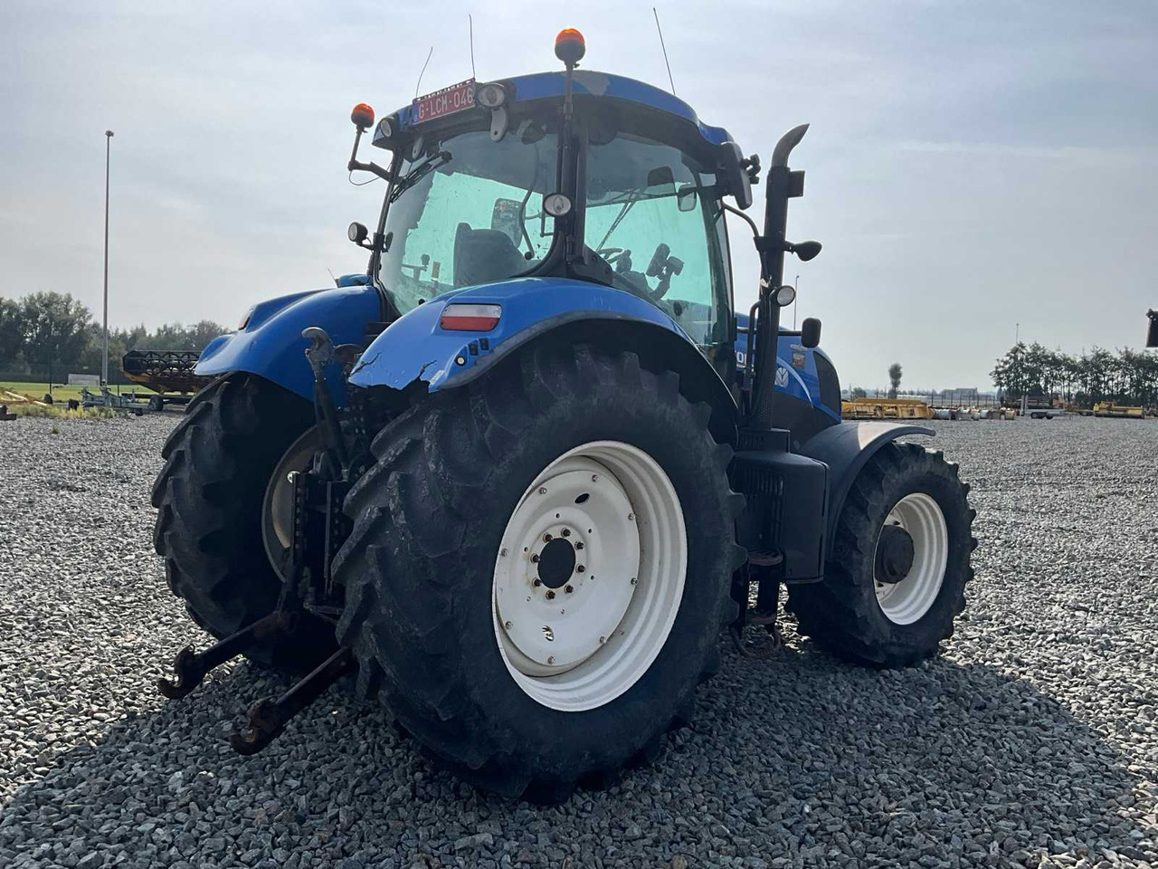 New Holland T7.210 - Traktor: gambar 5 New Holland T7.210 - Traktor: gambar 5