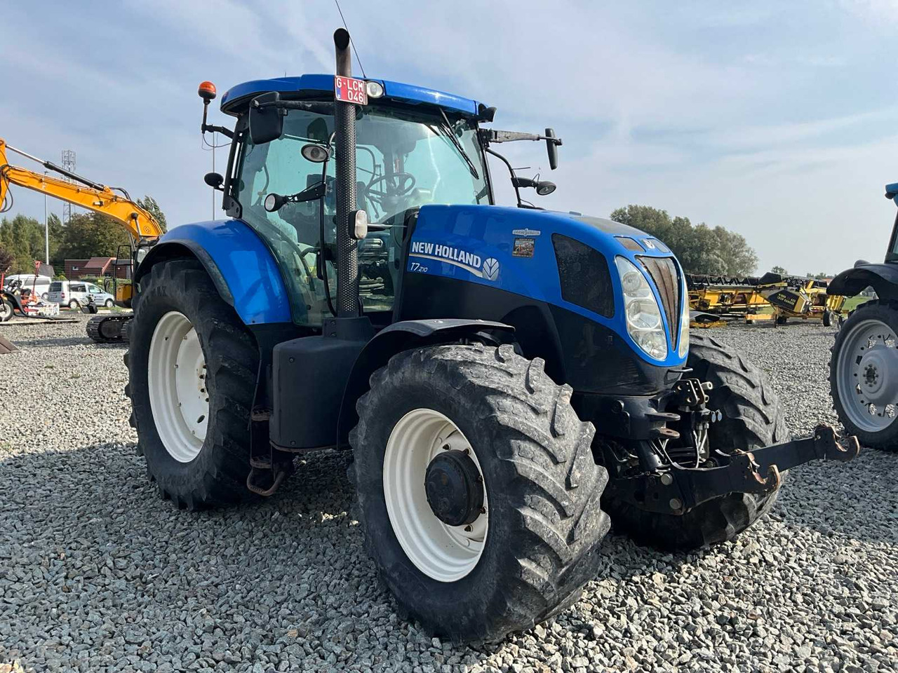 New Holland T7.210 - Traktor: gambar 3 New Holland T7.210 - Traktor: gambar 3