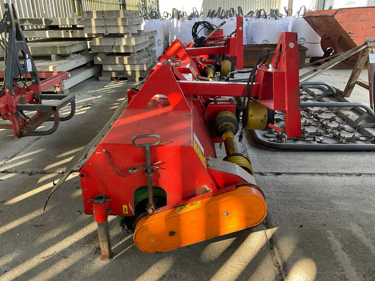 Dücker HDK 1800 - Peralatan pertanian: gambar 4 Dücker HDK 1800 - Peralatan pertanian: gambar 4