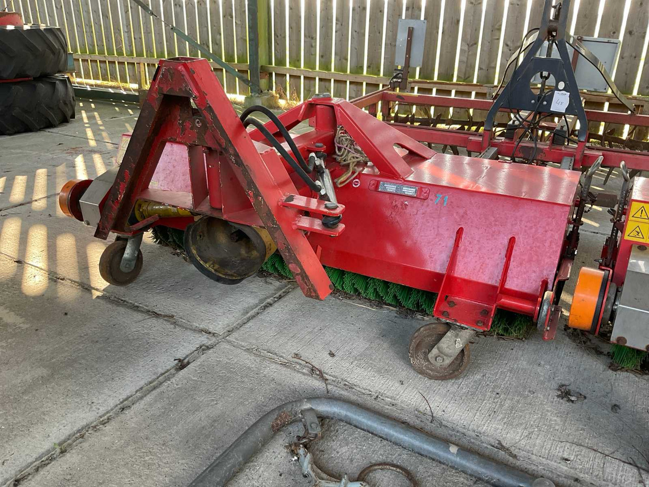 Dücker HDK 1800 - Peralatan pertanian: gambar 1 Dücker HDK 1800 - Peralatan pertanian: gambar 1