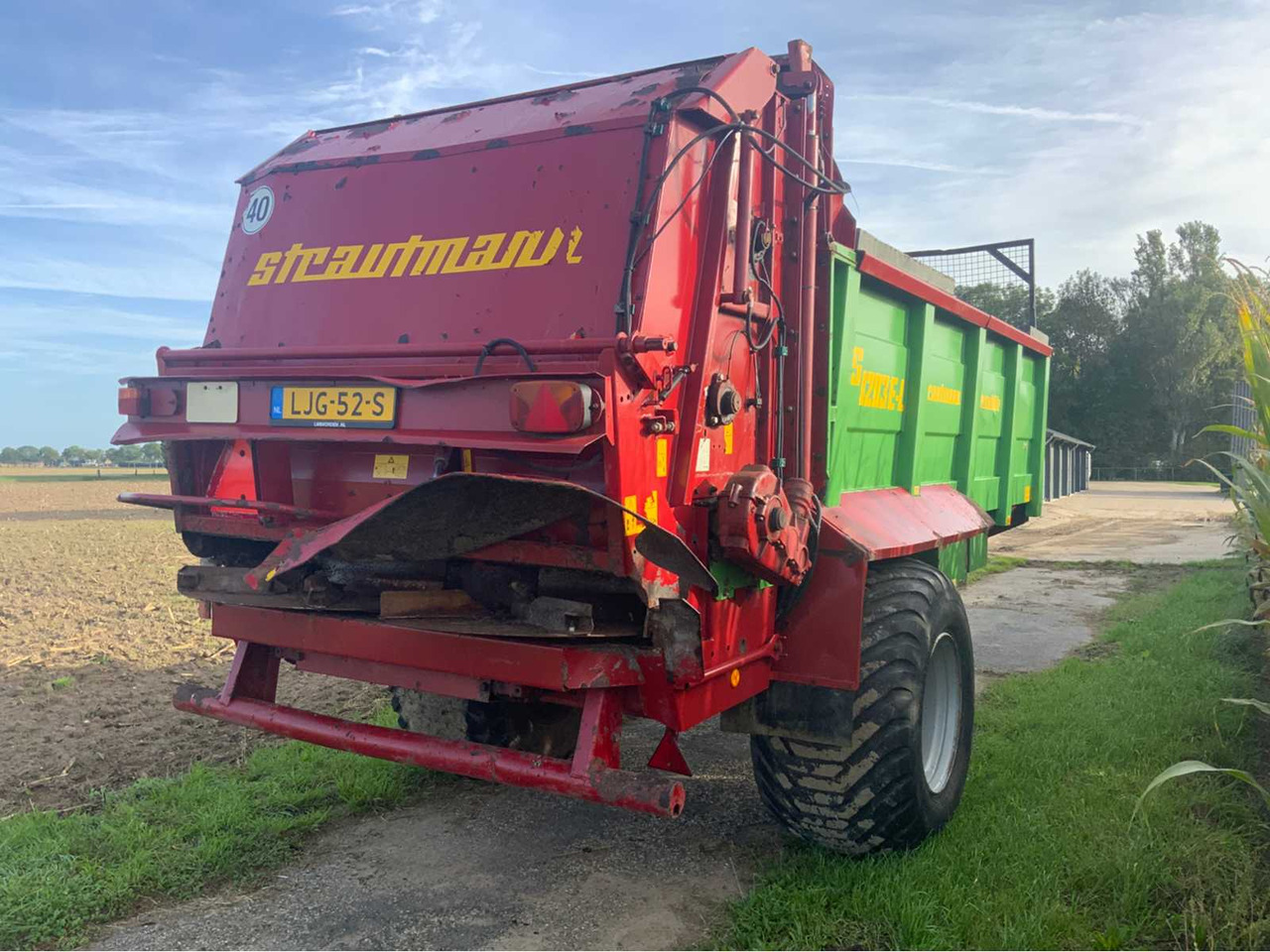 Strautmann Streublitz VS 1203 E-L - Peralatan pertanian: gambar 5 Strautmann Streublitz VS 1203 E-L - Peralatan pertanian: gambar 5