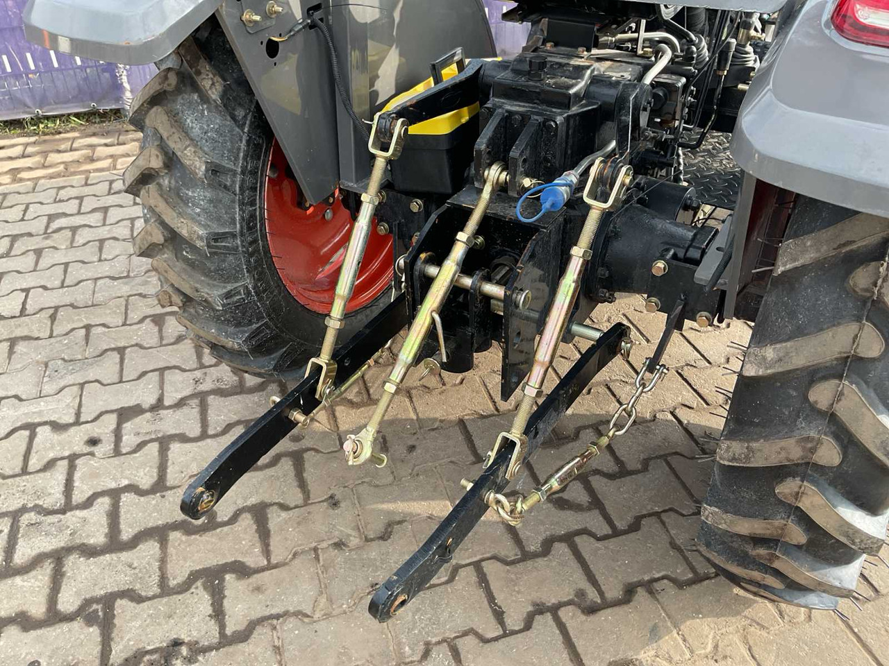 Plus power TT254 - Traktor kompak: gambar 5 Plus power TT254 - Traktor kompak: gambar 5
