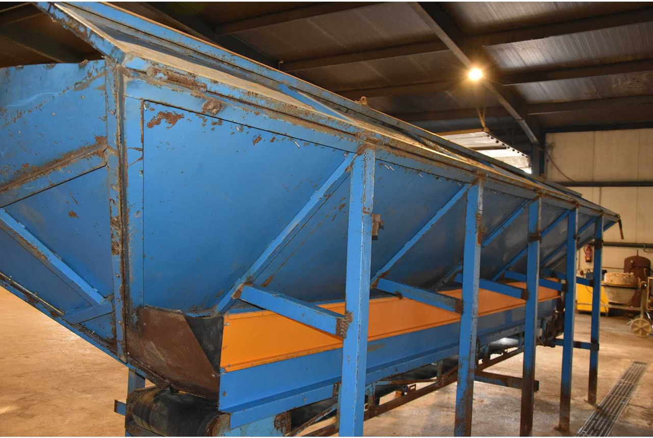 Potato bunker - Peralatan penyimpanan: gambar 4 Potato bunker - Peralatan penyimpanan: gambar 4