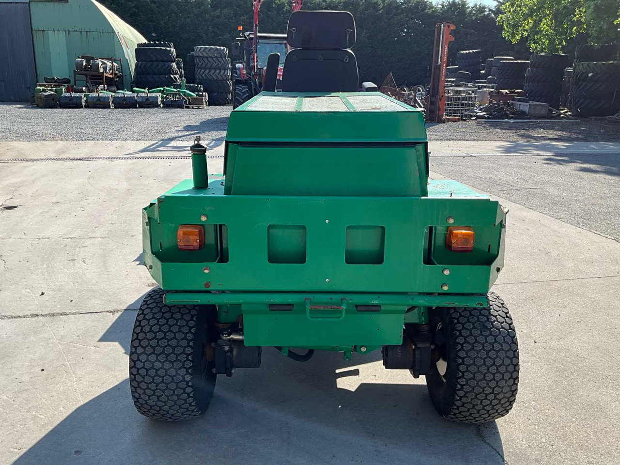 Ransomes Parkway 2250 - Mesin pemotong chopper/ Mulcher: gambar 4 Ransomes Parkway 2250 - Mesin pemotong chopper/ Mulcher: gambar 4