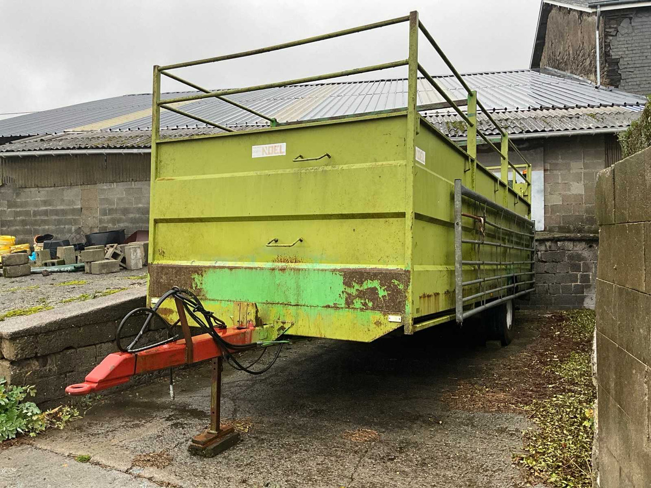 Remorques Noel A185 - Trailer pengangkut hewan: gambar 1 Remorques Noel A185 - Trailer pengangkut hewan: gambar 1