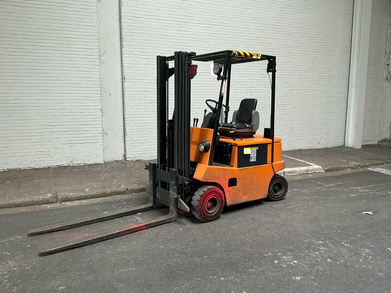 STILL - FORKLIFT TRUCKS - 1999 - Forklift: gambar 2 STILL - FORKLIFT TRUCKS - 1999 - Forklift: gambar 2