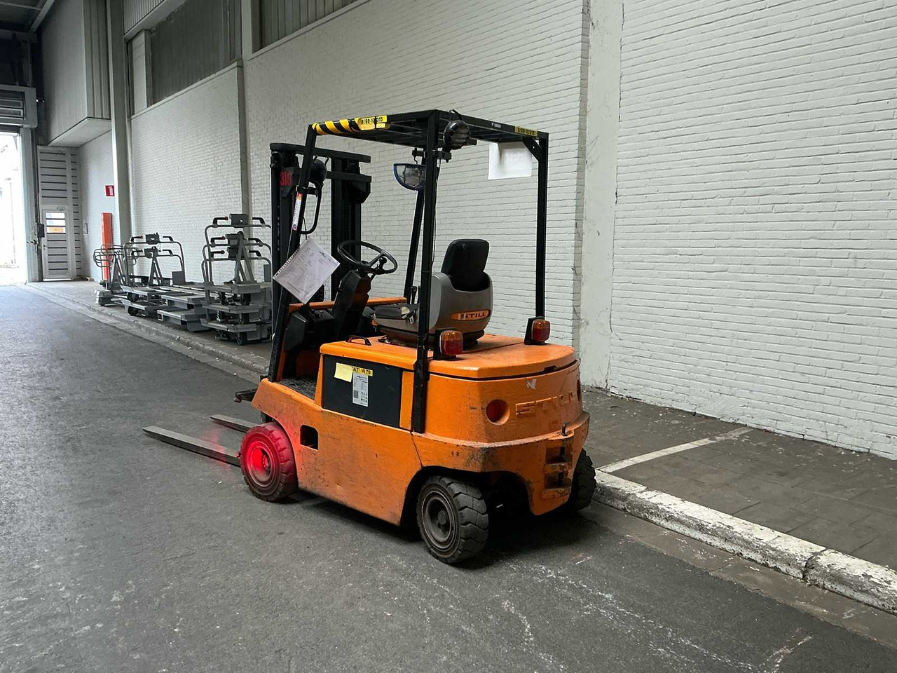 STILL - FORKLIFT TRUCKS - 1999 - Forklift: gambar 1 STILL - FORKLIFT TRUCKS - 1999 - Forklift: gambar 1