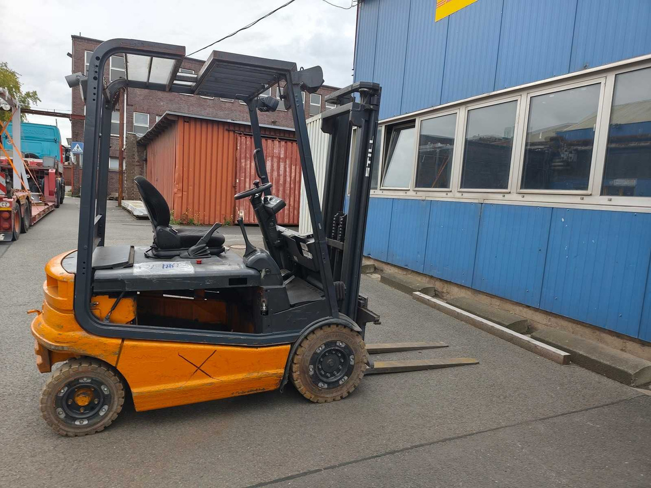 STILL - R 60-25 - FORKLIFT TRUCKS ELECTRIC WITHOUT BATTERY - 1999 - Forklift: gambar 4 STILL - R 60-25 - FORKLIFT TRUCKS ELECTRIC WITHOUT BATTERY - 1999 - Forklift: gambar 4
