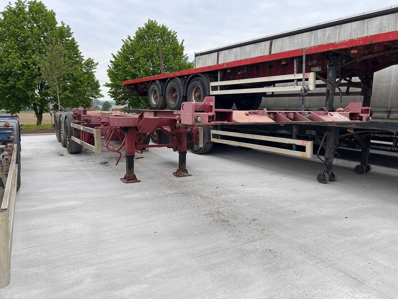 RENDERS - 2000 - MULTIFUNCTIONAL CONTAINER CHASSIS - SEMI-TRAILER - Semi-trailer: gambar 2 RENDERS - 2000 - MULTIFUNCTIONAL CONTAINER CHASSIS - SEMI-TRAILER - Semi-trailer: gambar 2