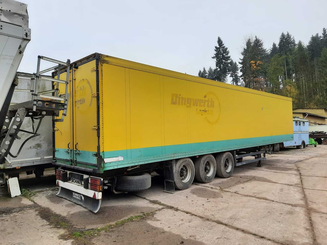 SCHMITZ CARGOBULL - SEMI-TRAILER - 1998 - Semi-trailer: gambar 4 SCHMITZ CARGOBULL - SEMI-TRAILER - 1998 - Semi-trailer: gambar 4