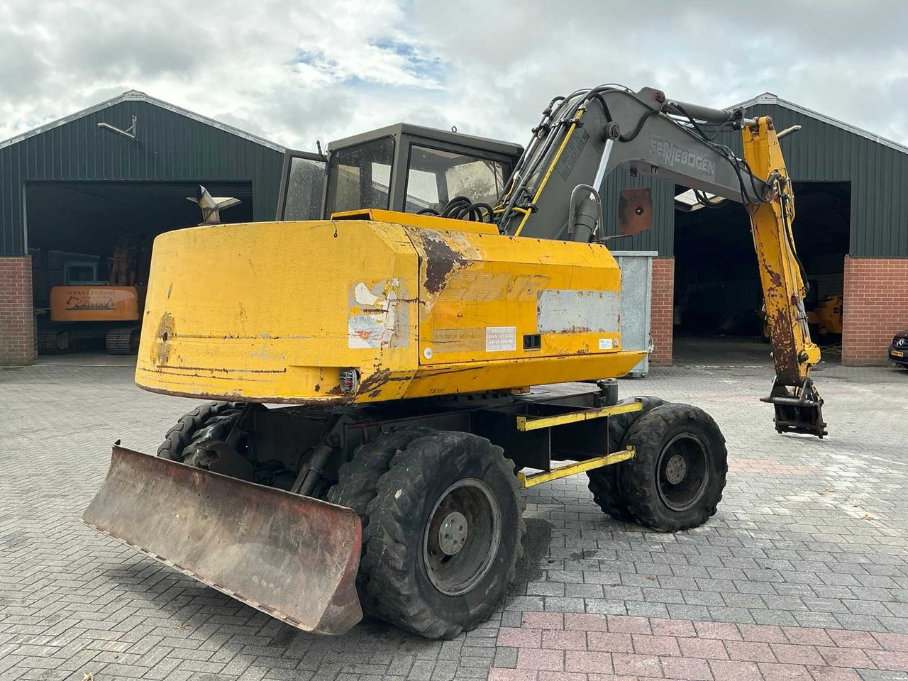 Sennebogen SM13 - Ekskavator roda: gambar 5 Sennebogen SM13 - Ekskavator roda: gambar 5