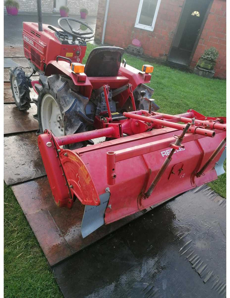 Shibaura SP1540 - Traktor kompak: gambar 5 Shibaura SP1540 - Traktor kompak: gambar 5