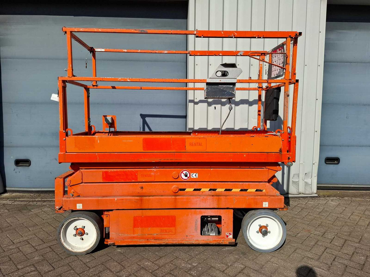Skyjack SJ 3220 - Platform pengangkat: gambar 5 Skyjack SJ 3220 - Platform pengangkat: gambar 5