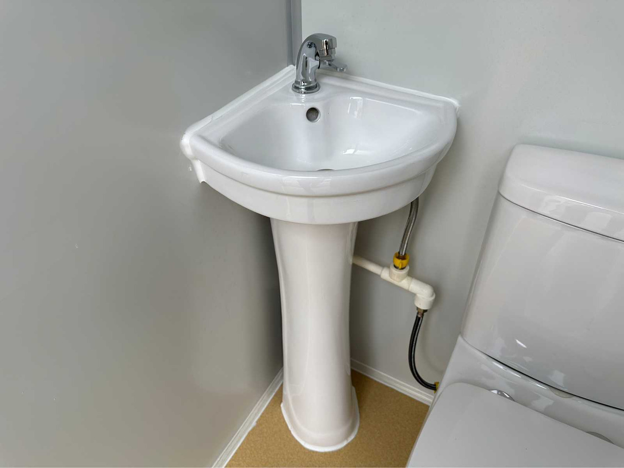 Kontainer konstruksi Stahlworks Double: gambar 11