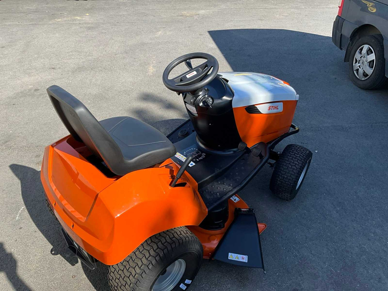 Stihl RT4112 SZ - Mesin pemotong rumput: gambar 5 Stihl RT4112 SZ - Mesin pemotong rumput: gambar 5