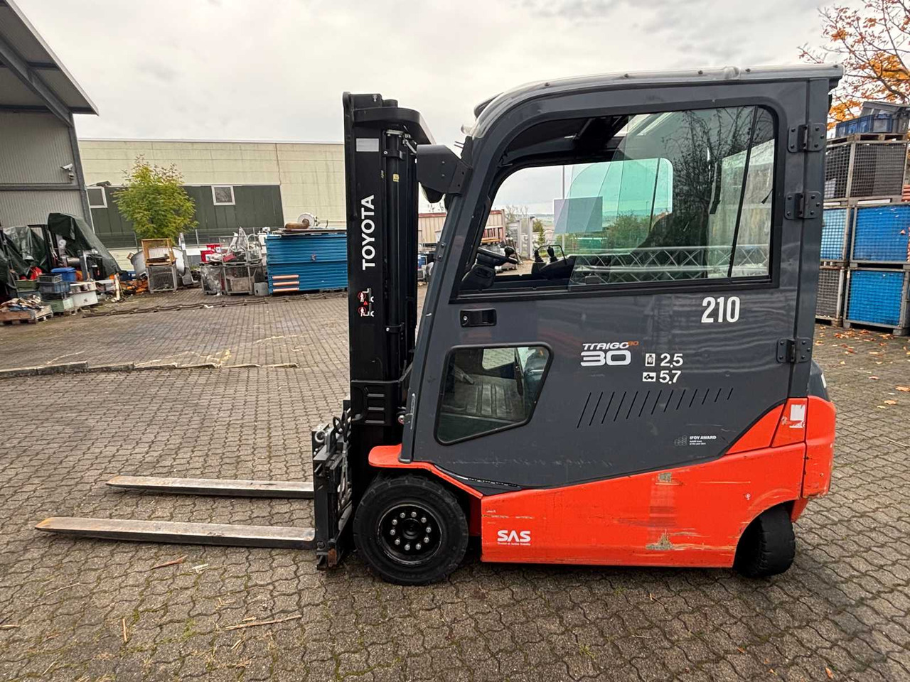 TOYOTA 8FBMT30 ELECTRIC FORKLIFT - Forklift: gambar 1 TOYOTA 8FBMT30 ELECTRIC FORKLIFT - Forklift: gambar 1