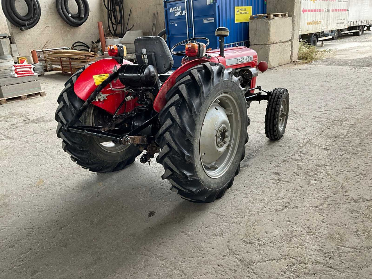 Tafe 42 DI - Traktor: gambar 4 Tafe 42 DI - Traktor: gambar 4