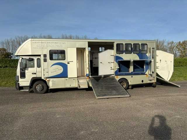 1993 VOLVO FL 612 TRUCK HORSE TRAILER - Truk: gambar 4 1993 VOLVO FL 612 TRUCK HORSE TRAILER - Truk: gambar 4