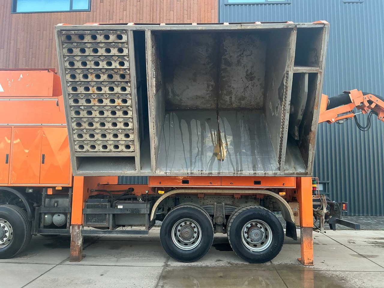 Truk 2006 MERCEDES-BENZ 414F TRUCK WITH SUCTION BODY: gambar 18 Truk 2006 MERCEDES-BENZ 414F TRUCK WITH SUCTION BODY: gambar 18