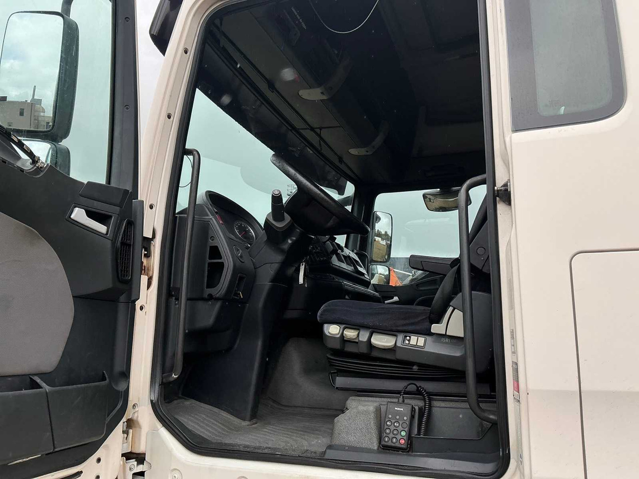 Truk 2007 MAN TGA 18.440 4X2 LLS-U 4X2 SEMI-TRAILER TRACTOR: gambar 18