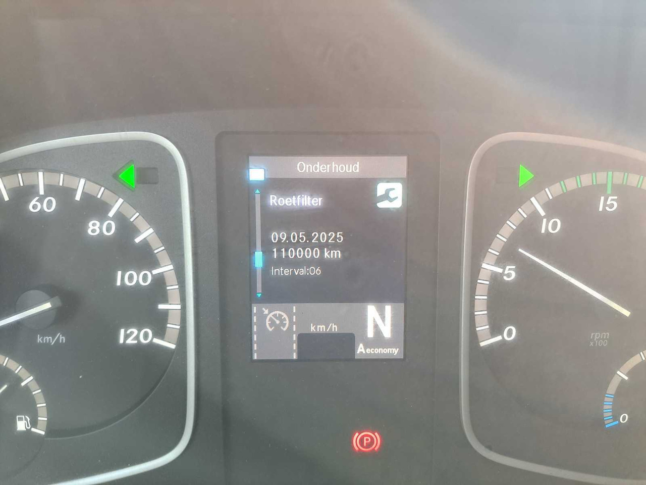 Truk 2016 MERCEDES-BENZ ATEGO TRUCK: gambar 15 Truk 2016 MERCEDES-BENZ ATEGO TRUCK: gambar 15