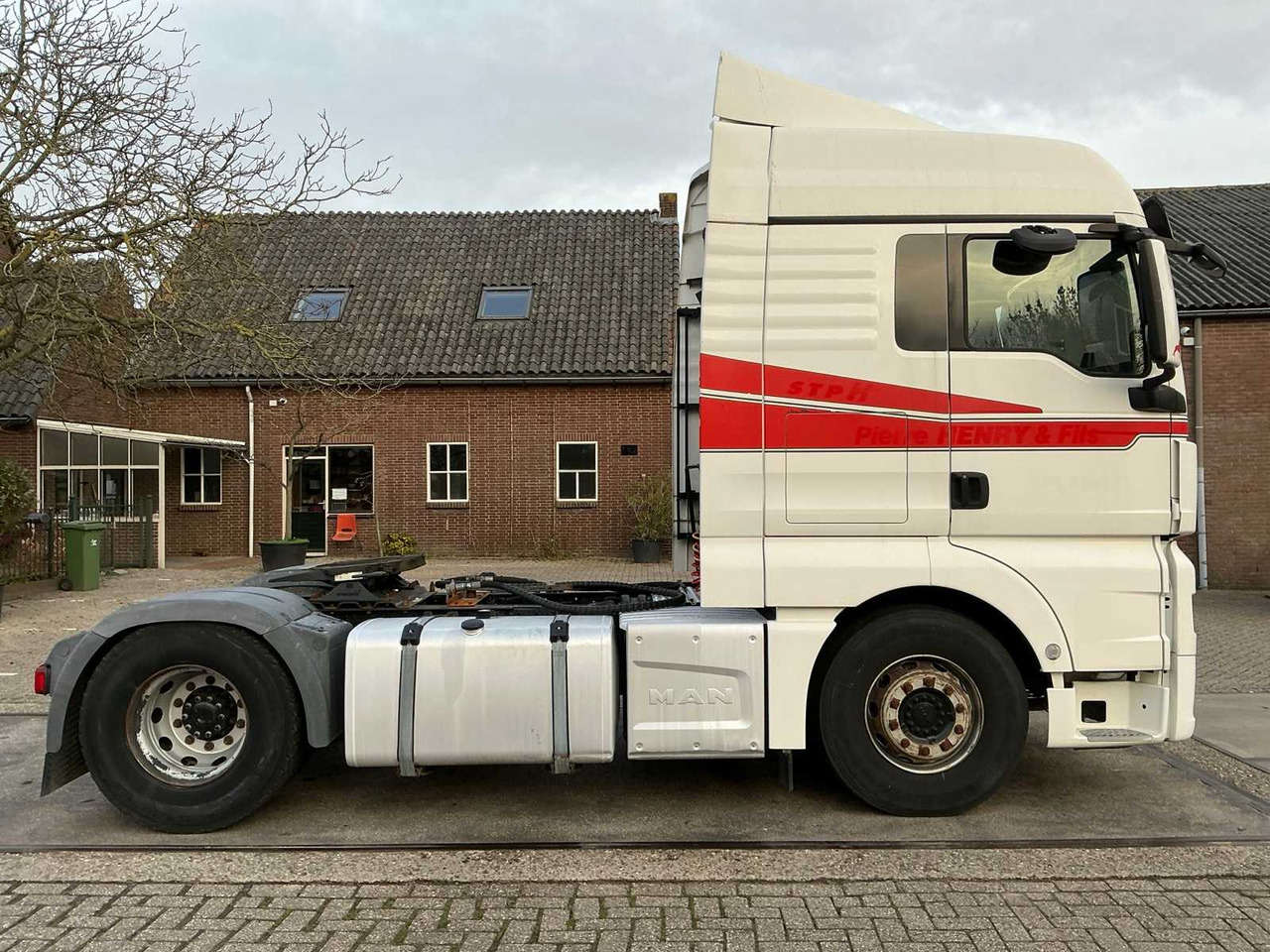 2018 MAN TGX 18.500 SEMI-TRAILER TRACTOR - Truk: gambar 4 2018 MAN TGX 18.500 SEMI-TRAILER TRACTOR - Truk: gambar 4