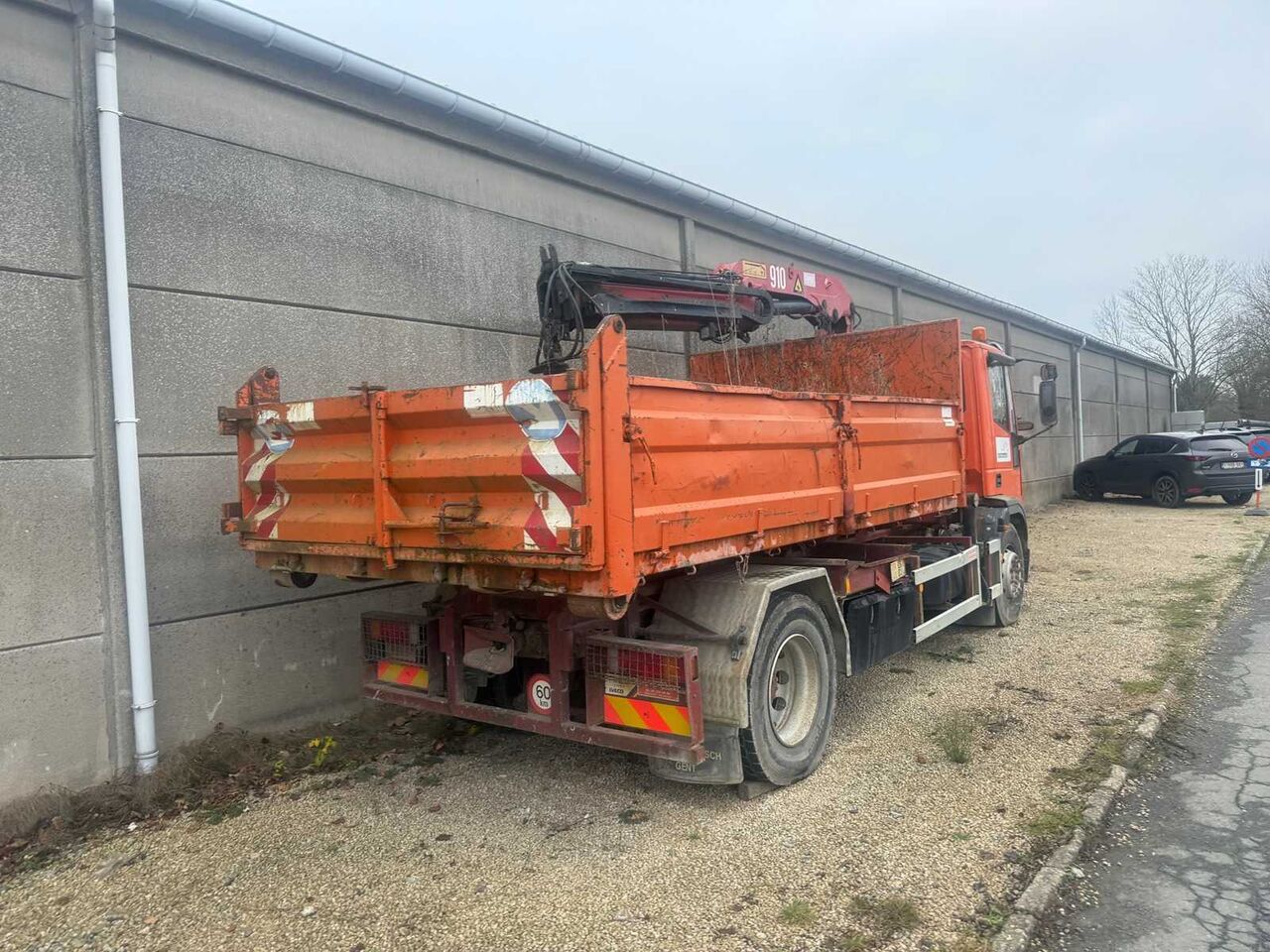 IVECO - 2002 - EUROCARGO - TRUCK - Truk: gambar 2 IVECO - 2002 - EUROCARGO - TRUCK - Truk: gambar 2