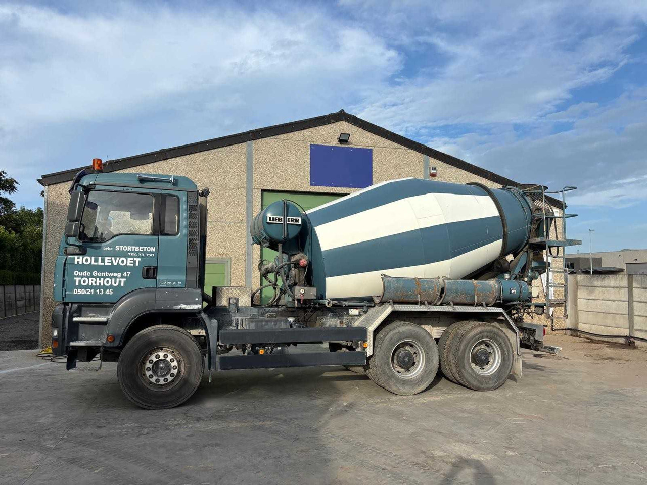 MAN - 2006 - TGA 33.350 - TRUCK - Truk: gambar 1 MAN - 2006 - TGA 33.350 - TRUCK - Truk: gambar 1