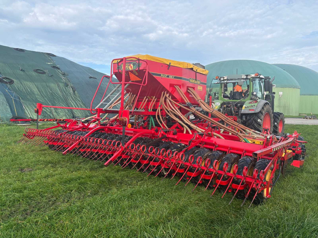 VÄDERSTAD Rapid F 600F - Peralatan menabur: gambar 2 VÄDERSTAD Rapid F 600F - Peralatan menabur: gambar 2