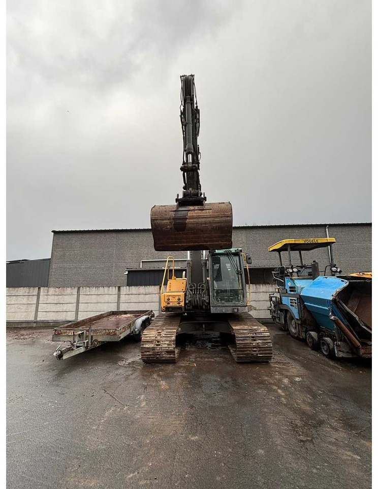 VOLVO - 2007 - EC180CL - CRAWLER EXCAVATOR - Ekskavator: gambar 5 VOLVO - 2007 - EC180CL - CRAWLER EXCAVATOR - Ekskavator: gambar 5